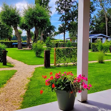 Park De Driesprong 샬레